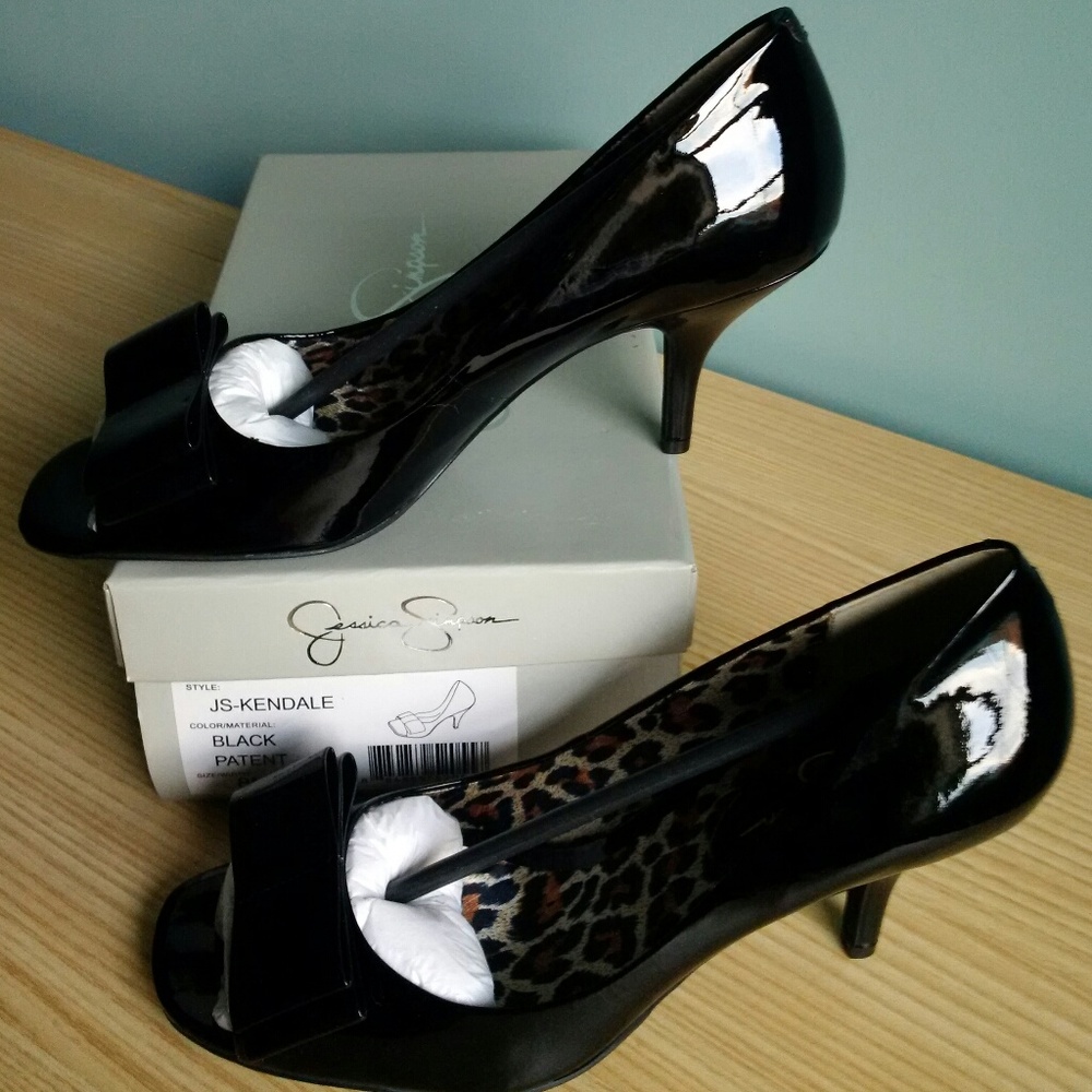 Jessica Simpson KENDALE Black Patent Heels 8M